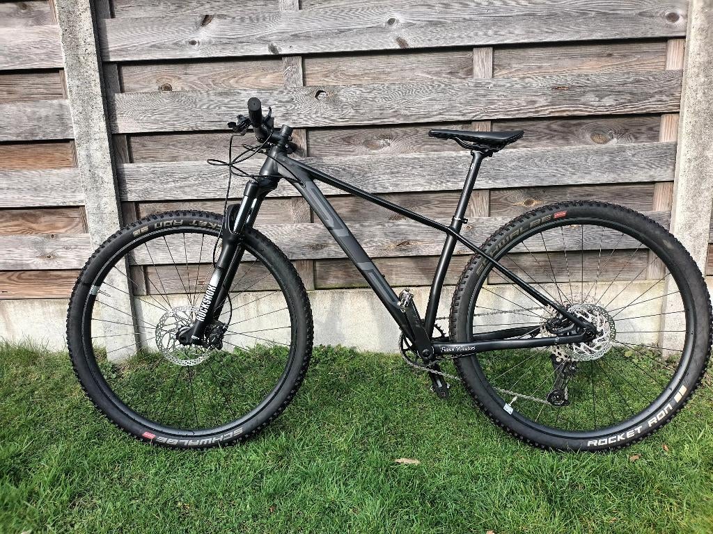 Mountainbike Superior, Gebruikt, Vering, 10 tot 15 versnellingen, Overige maten
