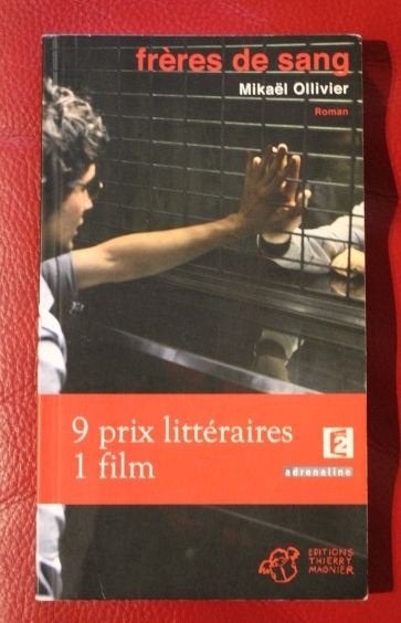Frères de sang (Mikaël Ollivier), Boeken, Frans, ASO, Ophalen of Verzenden, Zo goed als nieuw