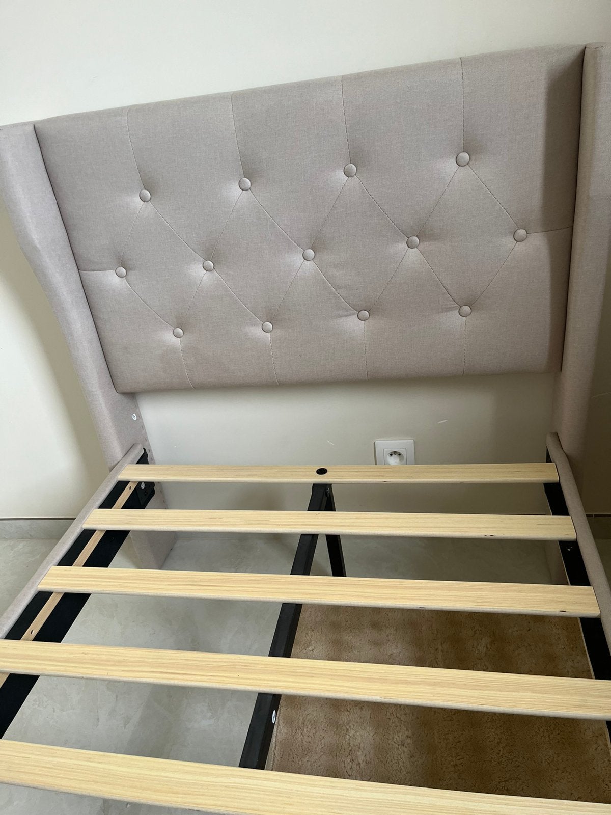 Bed 90*200 beige, Ophalen, Nieuw