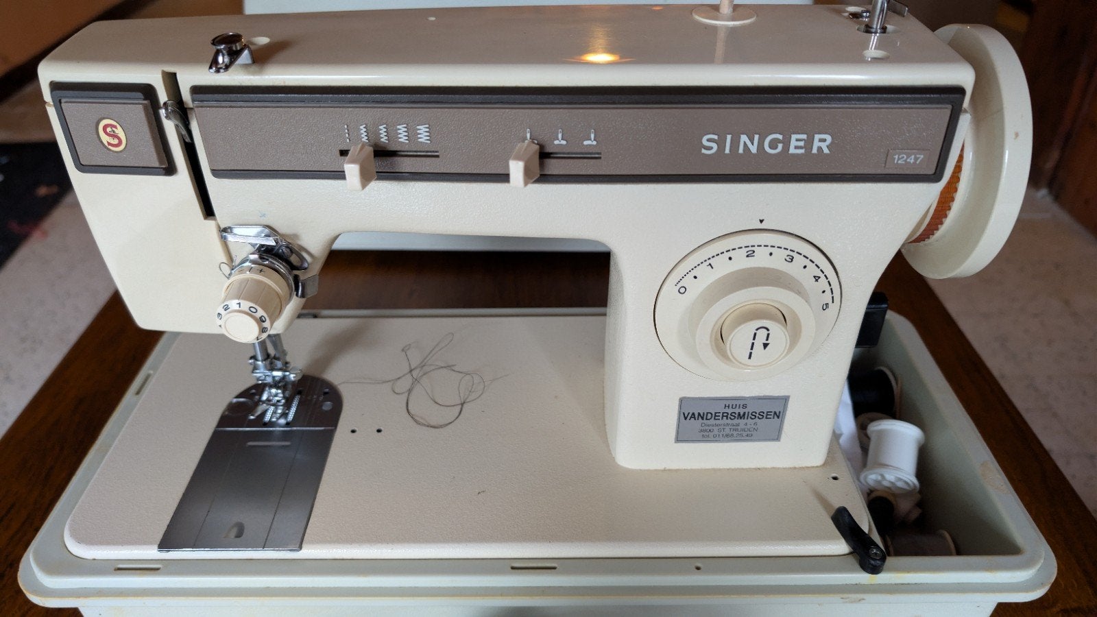 singer 1247 in perfecte conditie en werkende, Hobby & Loisirs créatifs, Enlèvement, Singer
