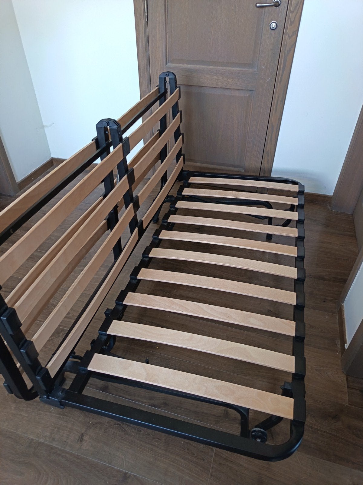 Bedframe van LYCKSELE MURBO
2-zits slaapbank (zonder matras), Queen size, 140 cm, Enlèvement, Utilisé