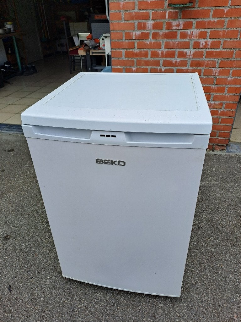 diepvriezer kast beko, Elektronische apparatuur, Vriezers en Diepvrieskisten, Ophalen, Zo goed als nieuw, Vrijstaand, Vrieskast