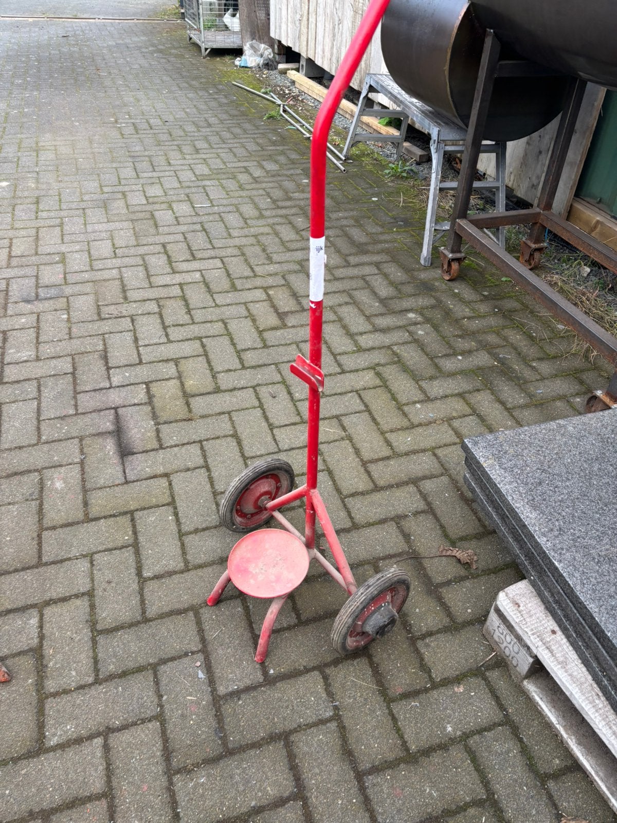 Kar voor gasfles, Ophalen, Zo goed als nieuw