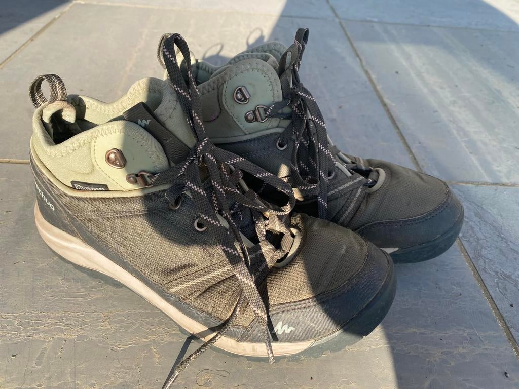 Quechua stapschoenen maat 38, Ophalen, Zo goed als nieuw