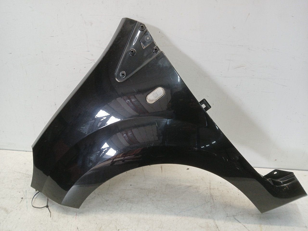 Spatbord links voor Renault Twingo, Onderdelen@venauto.nl, Van der Ven Autorecycling B.V., Gebruikt, Ettenseweg 76, 4706 PB Roosendaal, The Netherlands