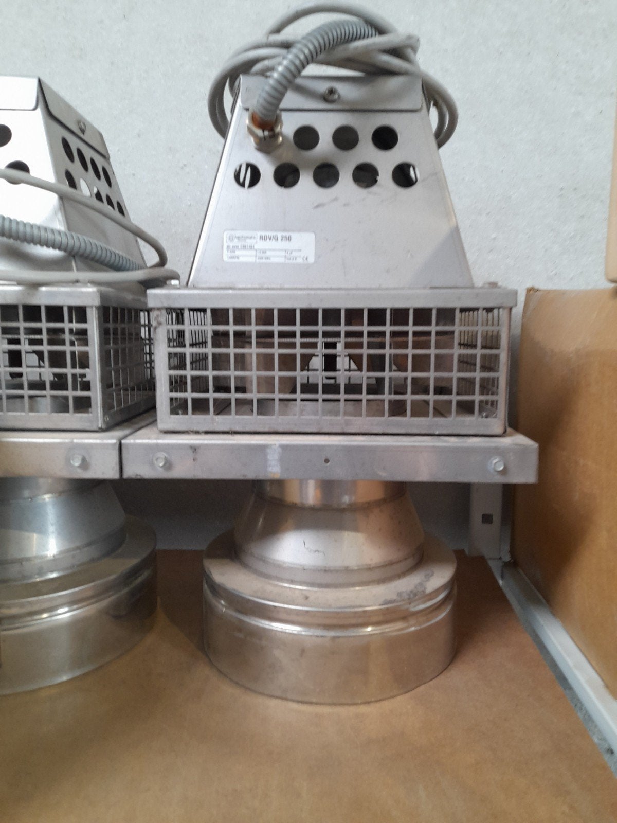 Extracteur de fumée pour toiture Ventomatic RDV/G 250, Enlèvement, Comme neuf, Extracteur