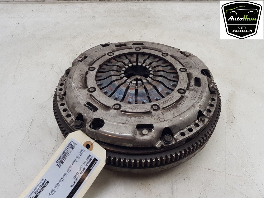 VOLANT MOTEUR BI-MASSE Audi A3 Sportback (8VA / 8VF), Autos : Pièces & Accessoires, Utilisé, Audi