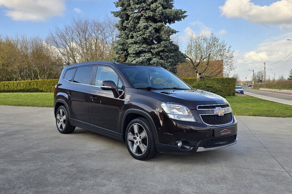 Chevrolet Orlando 1.4i Benz. ** 7 pl. - Camera ** GAR 12M, Auto's, Voorwielaandrijving, Euro 5, Monovolume, Zwart
