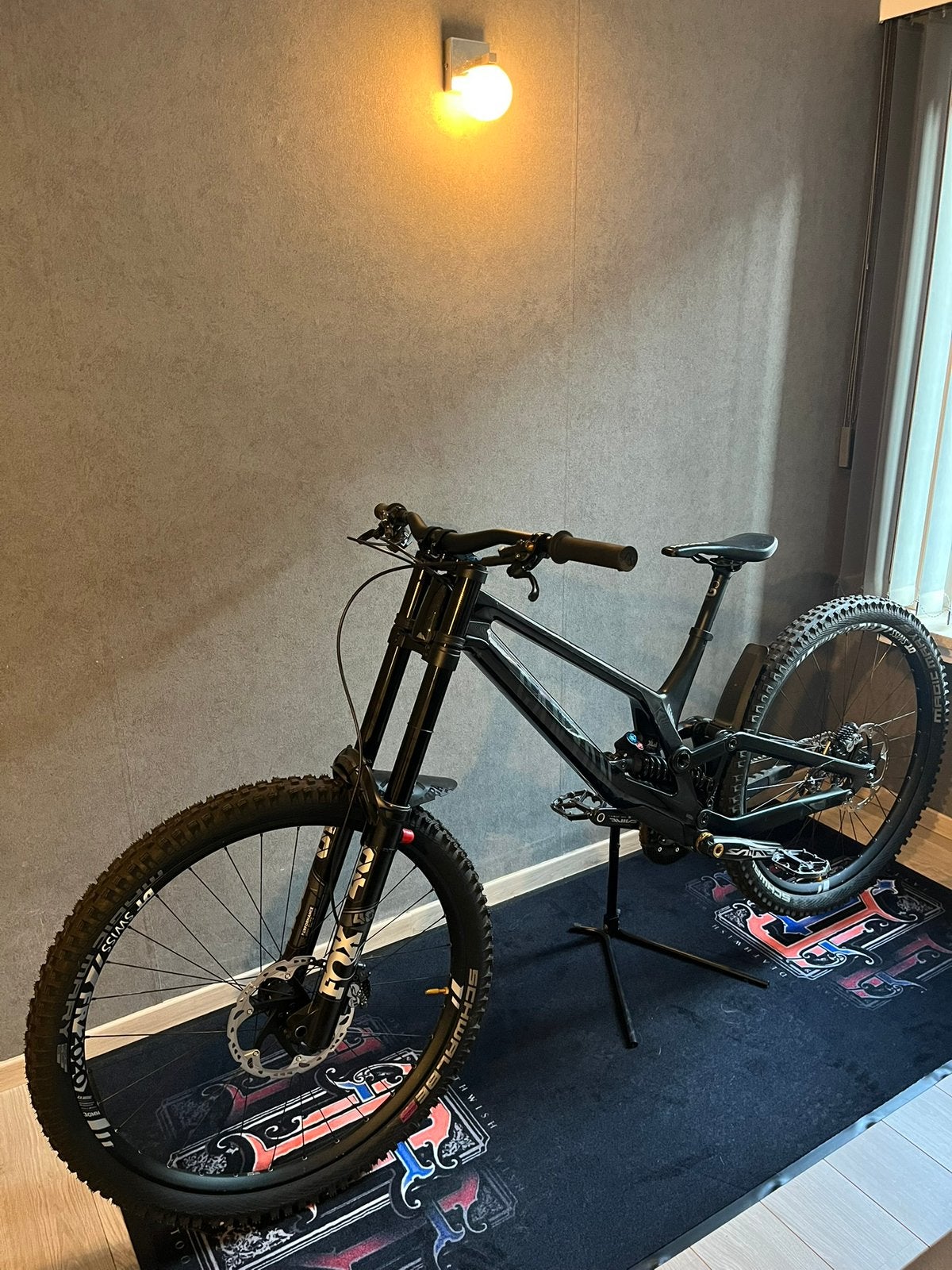 Canyon sender downhill, Fietsen en Brommers, Fietsen | Crossfietsen en BMX, Ophalen, Zo goed als nieuw