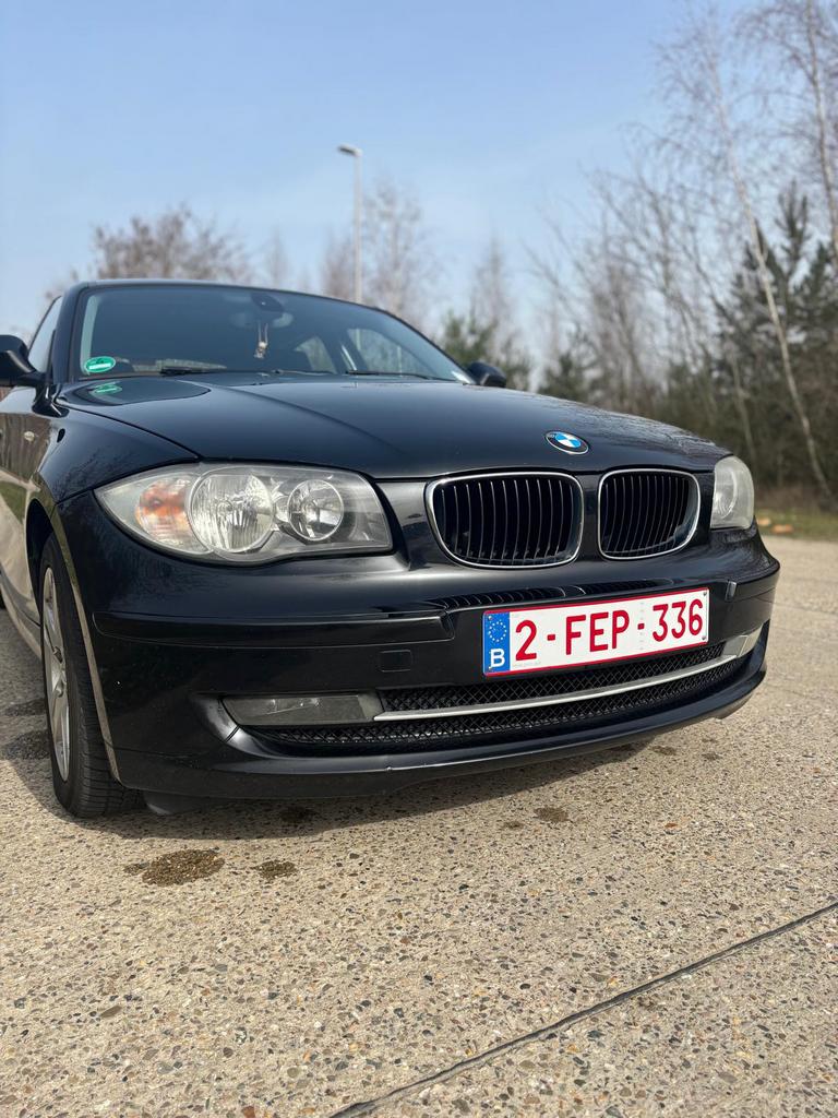 BMW 1-Serie 116D – 2.0 Diesel, Auto's, Zwart, Zwart, 5 deurs, Particulier