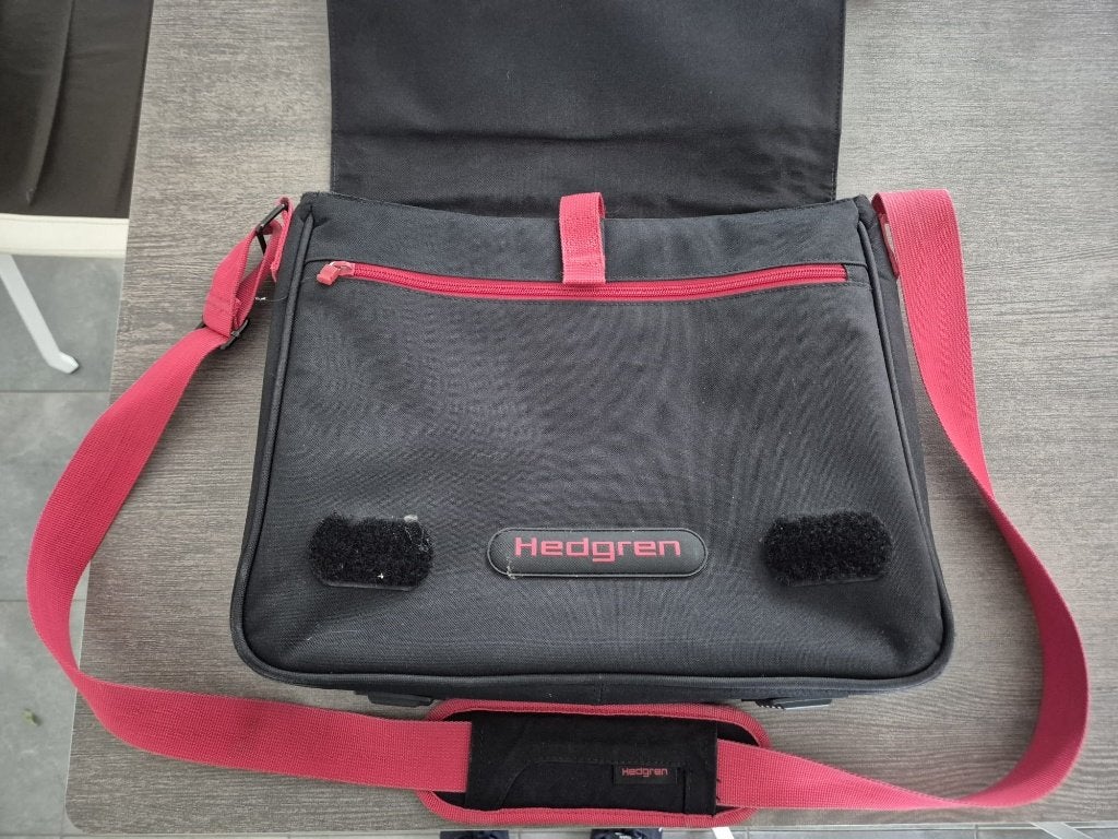 Laptoptas, Computers en Software, Laptoptassen, Ophalen, Gebruikt, Schouderband, 15 inch
