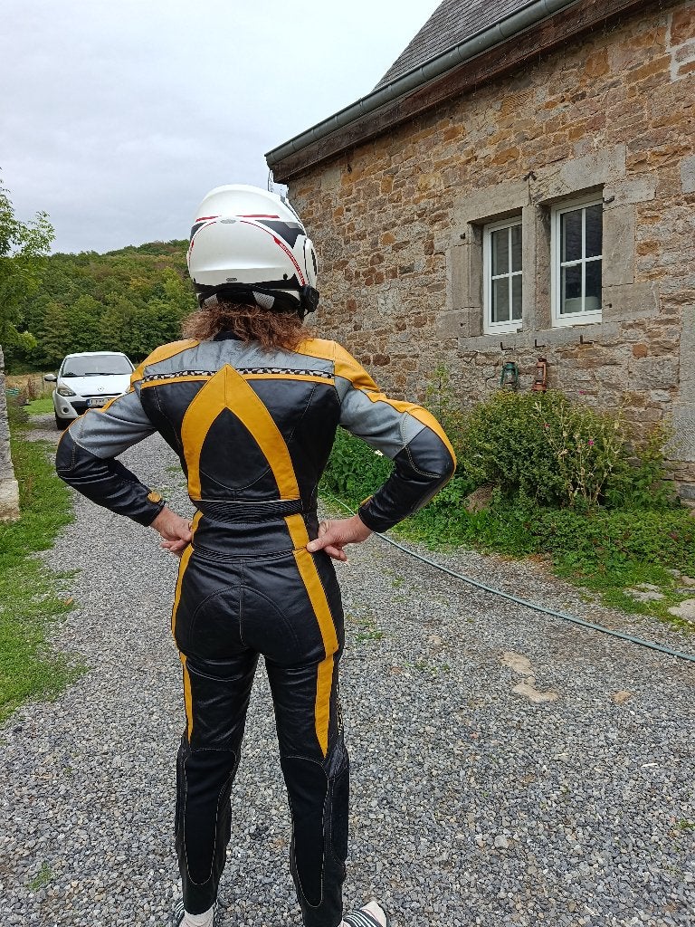 Combinaison de moto 2 pièces pour femme, Motos, Seconde main, MQP, Femmes, Enlèvement