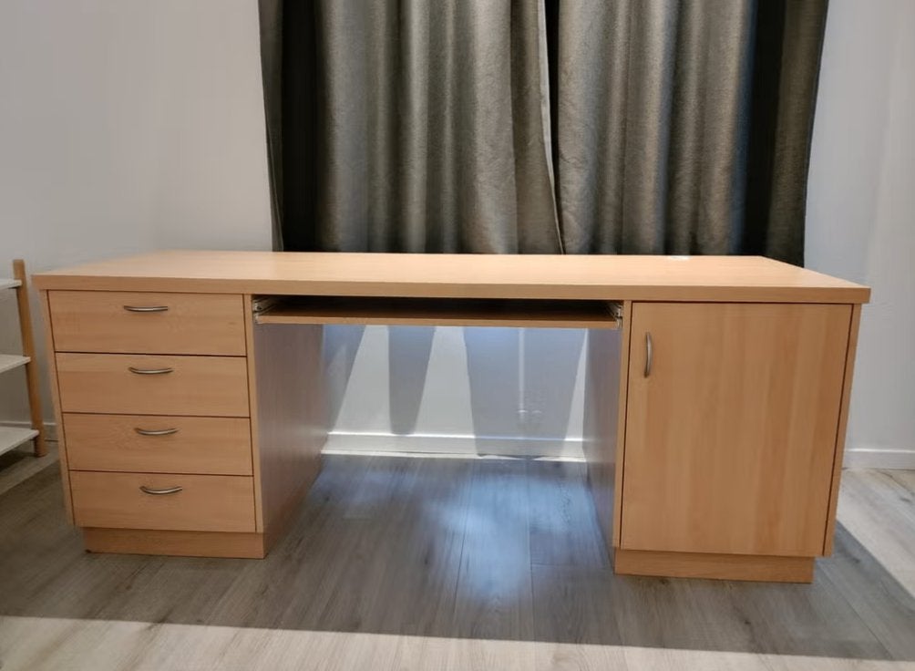 bureau, Maison & Meubles, Bureaux, Comme neuf, Bureau d'écolier, Moderne, Bois, Beige, Démontable, Goulotte de câbles, Avec tiroirs