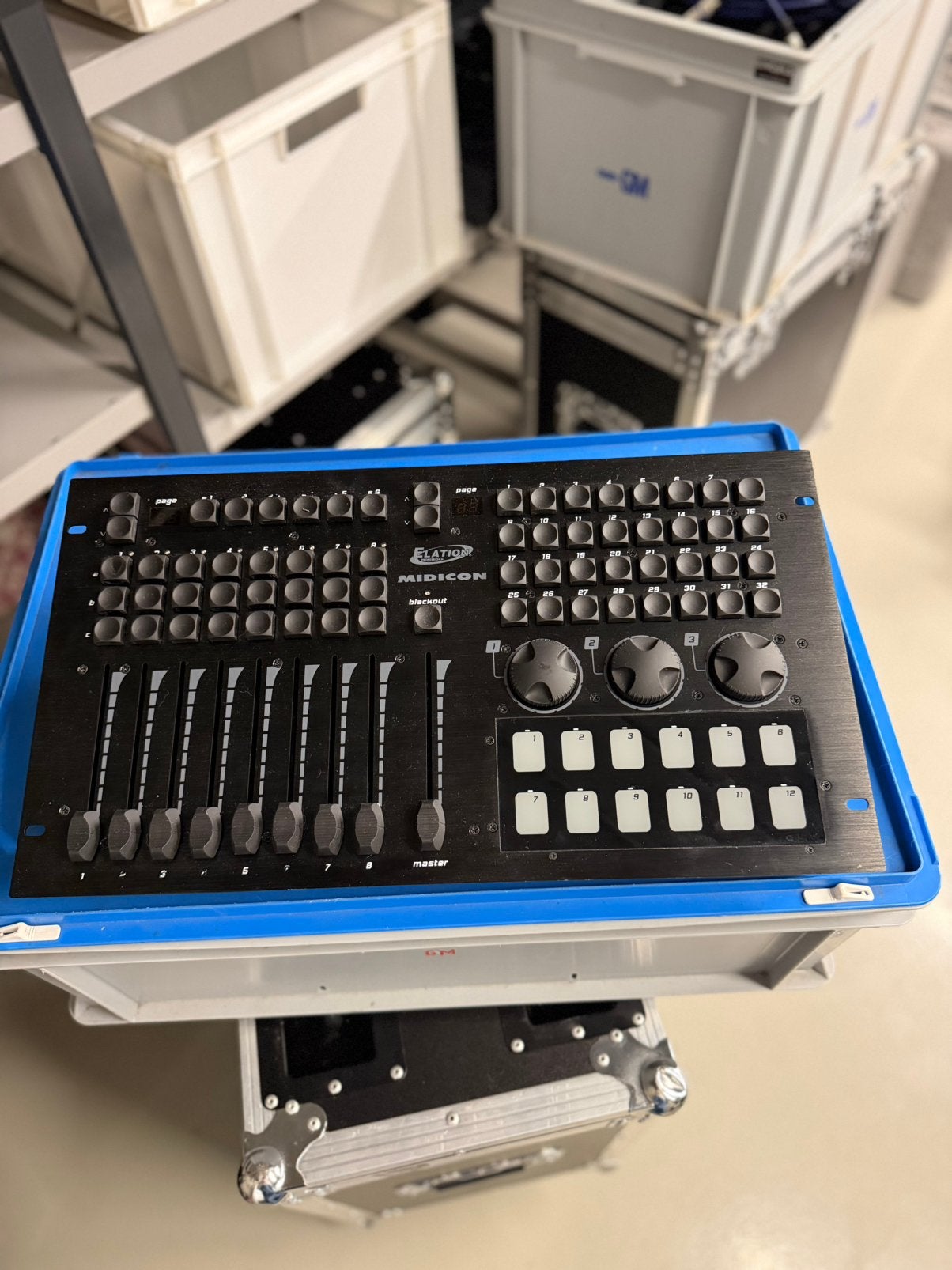 Elation midicon, Muziek en Instrumenten, Licht en Laser, Ophalen of Verzenden, Zo goed als nieuw