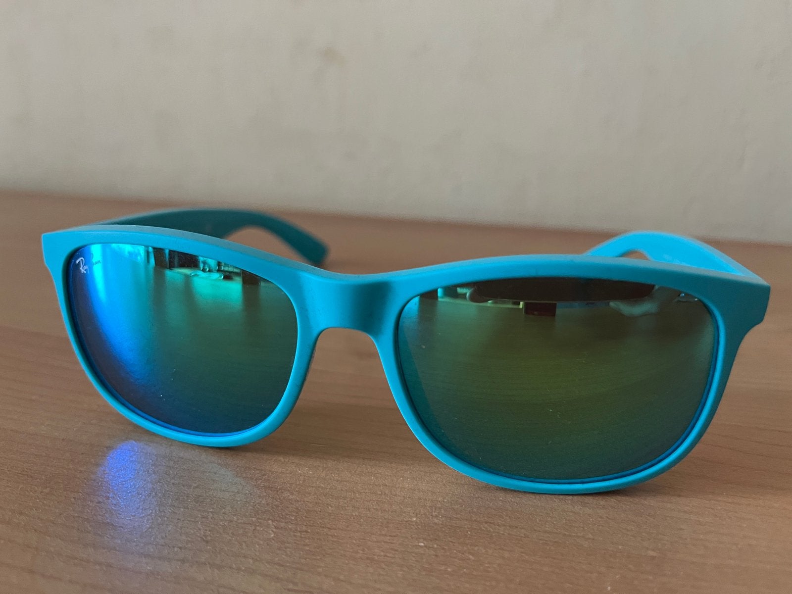 Ray-Ban RB4202 Andy,kleur 6072/3R, maat 57-17,incl etui/doek, Comme neuf, Enlèvement, Ray-Ban, Lunettes