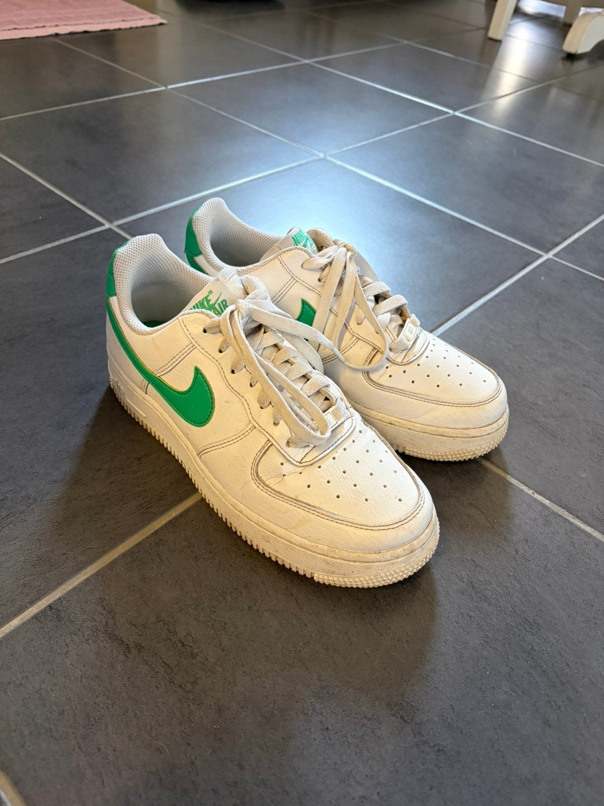 Nike air maat 39, Kleding | Dames, Schoenen, Ophalen of Verzenden, Gedragen
