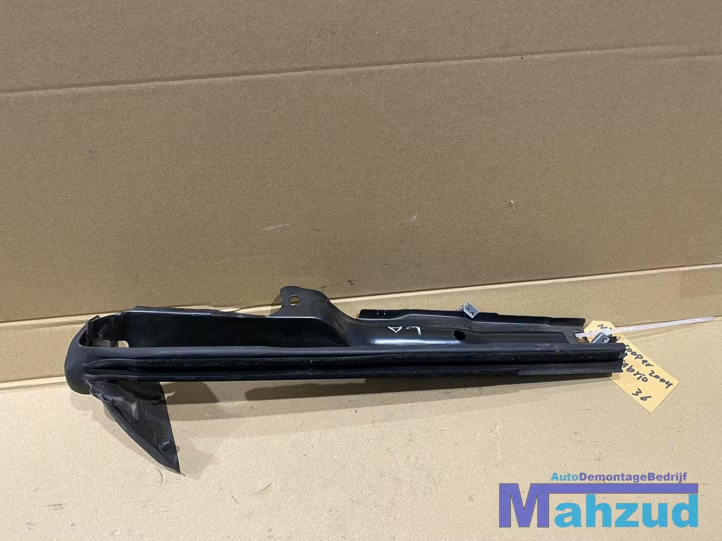 MINI COOPER ONE Cabrio R52 Links achter binnen raamrubber 20, Autos : Pièces & Accessoires, Customer.service@mini.co.uk, BMW AG