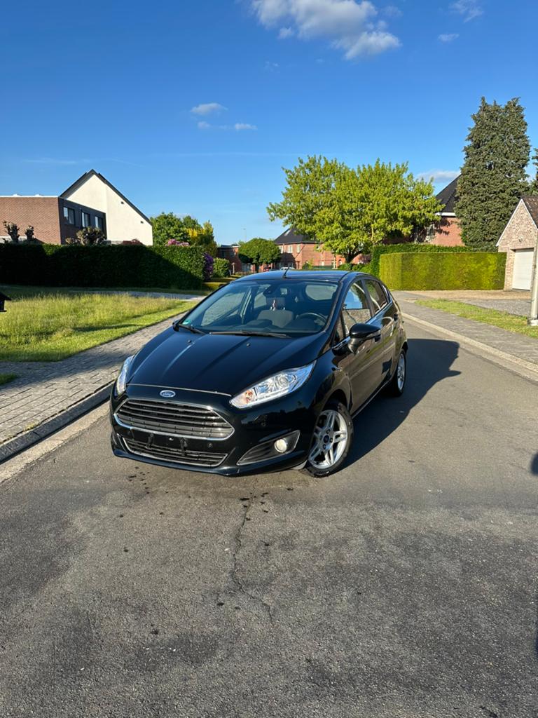 Ford fiesta 1.0 titanium top staat! Prijs bespreekbaar!, Autos, Achat, 998 cm³, Entreprise, Noir