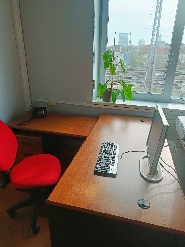 Bureau d'angle en bois, Enlèvement, Utilisé, Bureau
