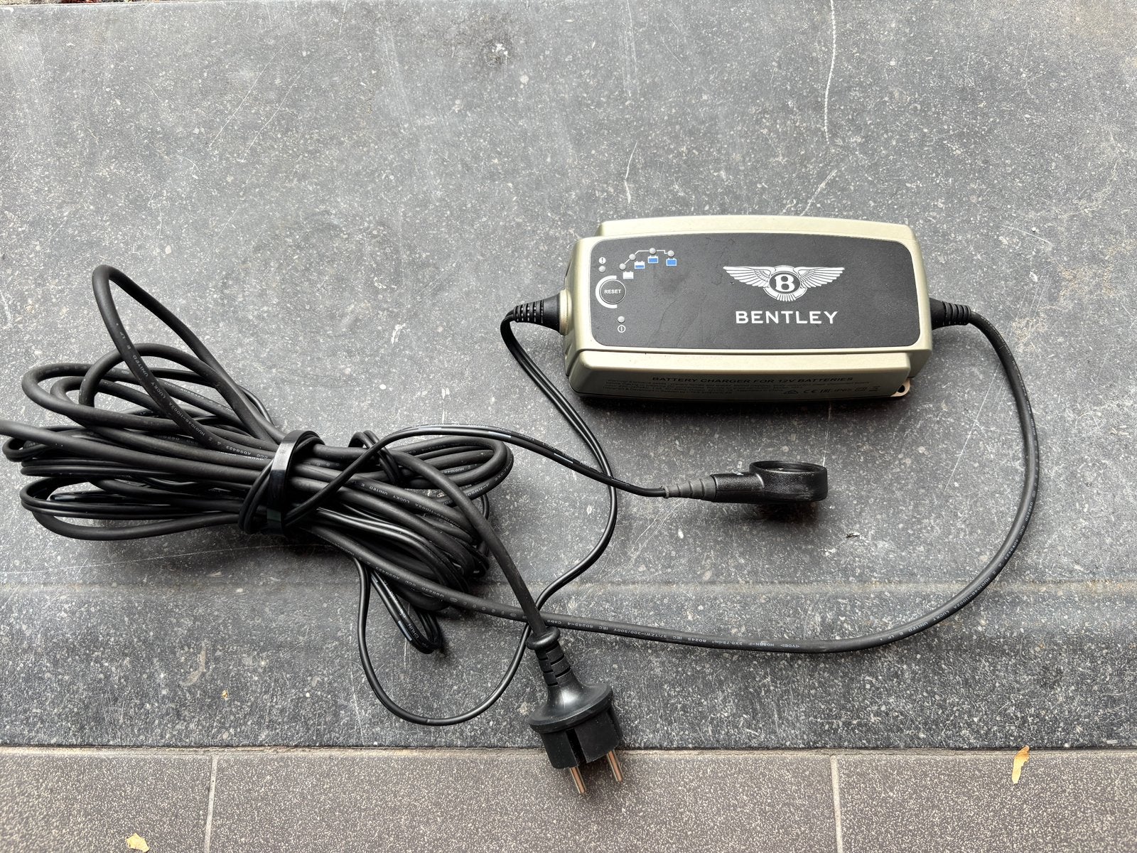 Bentley battery charger, Utilisé, Bentley