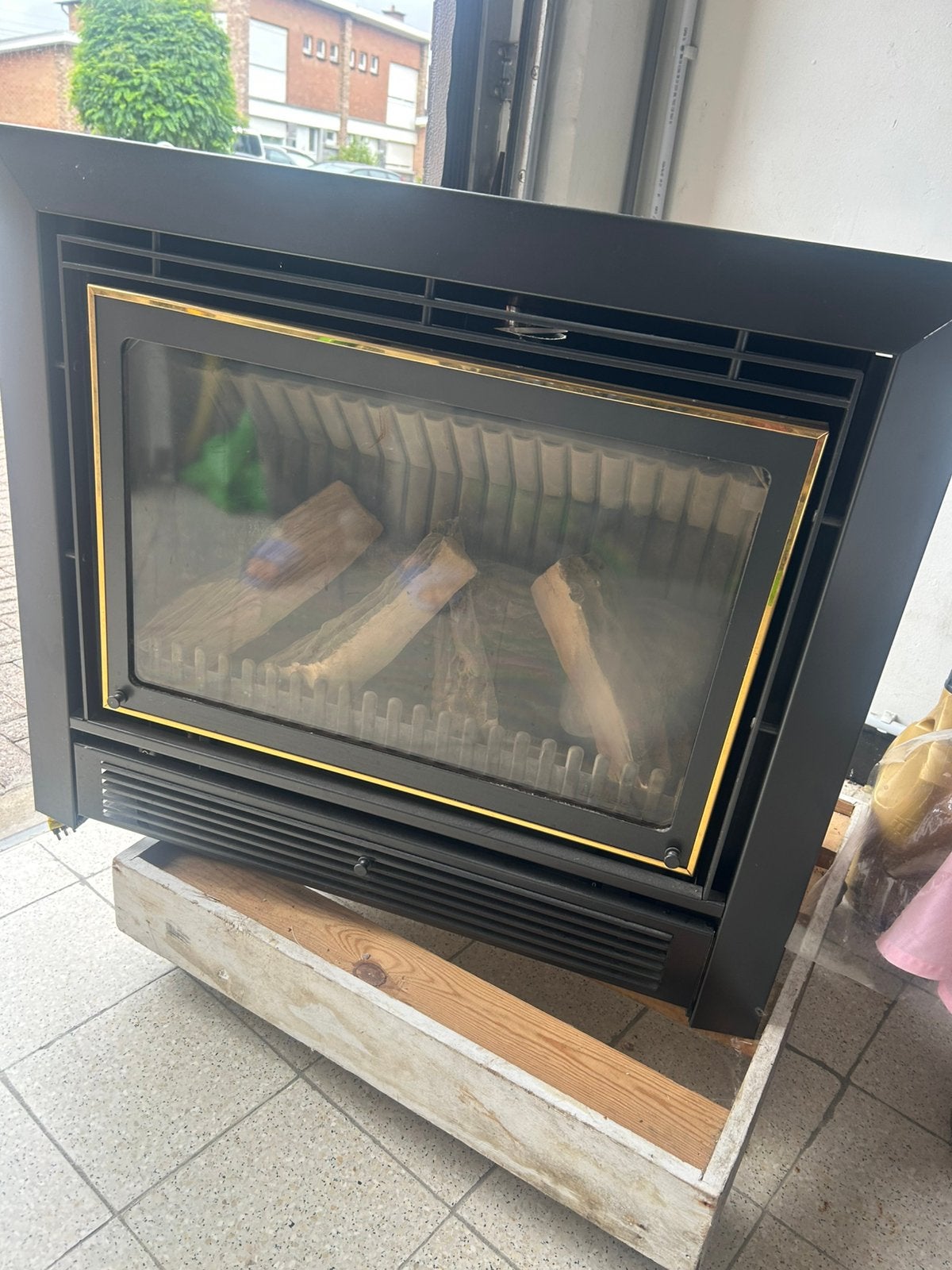 Foyer au gaz, Enlèvement, Utilisé, Encastré, Cheminée au gaz