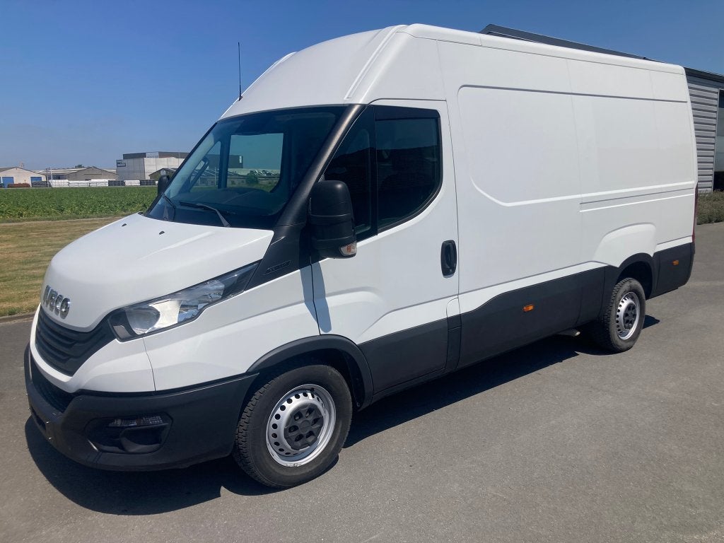 Iveco Daily L3H2 meilleure offre 18500+tva, Achat, Euro 6, Entreprise, Boîte manuelle