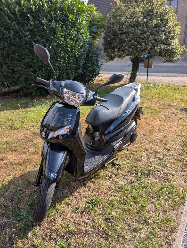 Peugeot Tweet 125 — 2020 — 1.990 km — Recent onderhoud, Fietsen en Brommers, Scooters | Peugeot, Ophalen, Gebruikt, Overige modellen