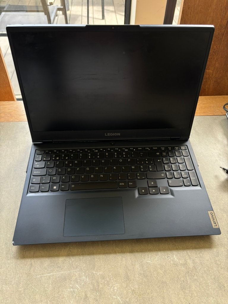 Lenovo Legion 5 15ACH6H met defecte GPU (prijs bespreekbaar), Gebruikt, 15 inch, Ryzen 7 5800H, Ophalen of Verzenden