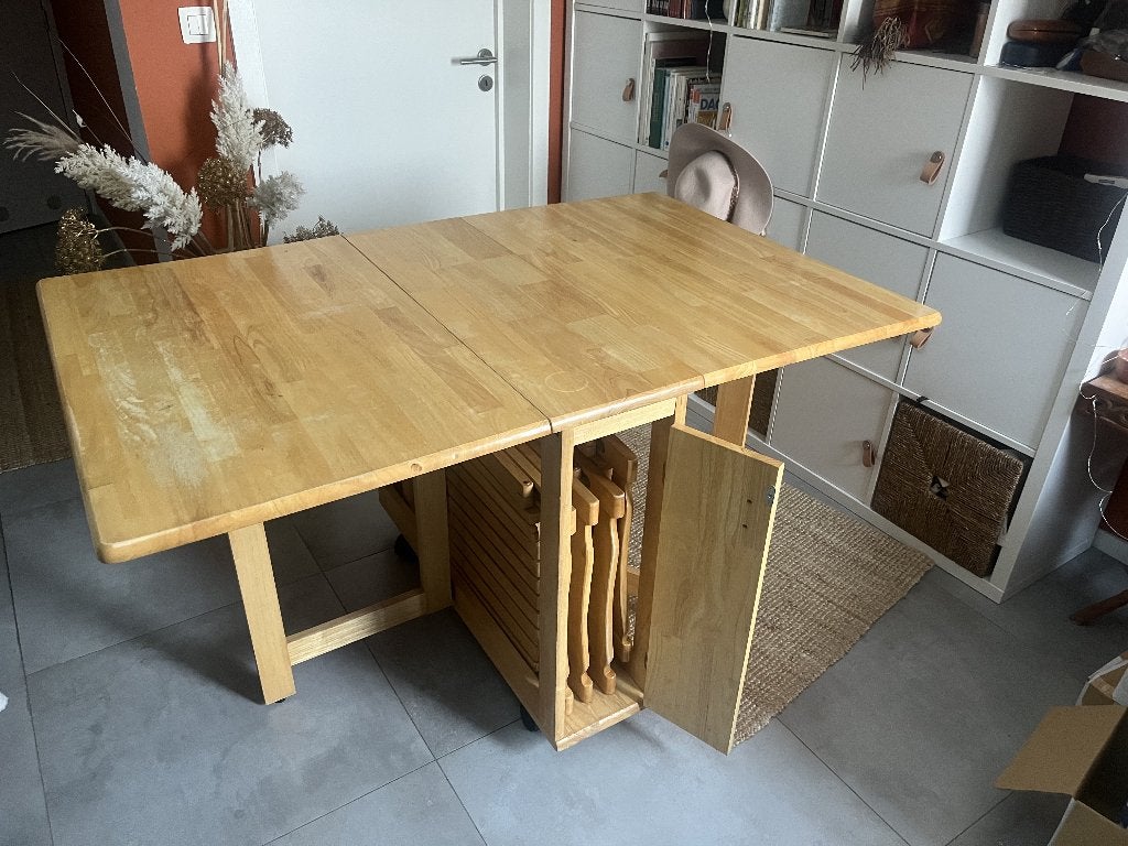 table à manger pliante avec 4 chaises, Enlèvement, Comme neuf, Quatre personnes, Pin