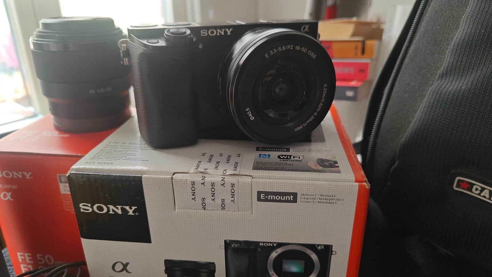 Sony 6000 + 16-50 mm | Objectif 50 mm | Micro rouge et de no, Enlèvement, Sony