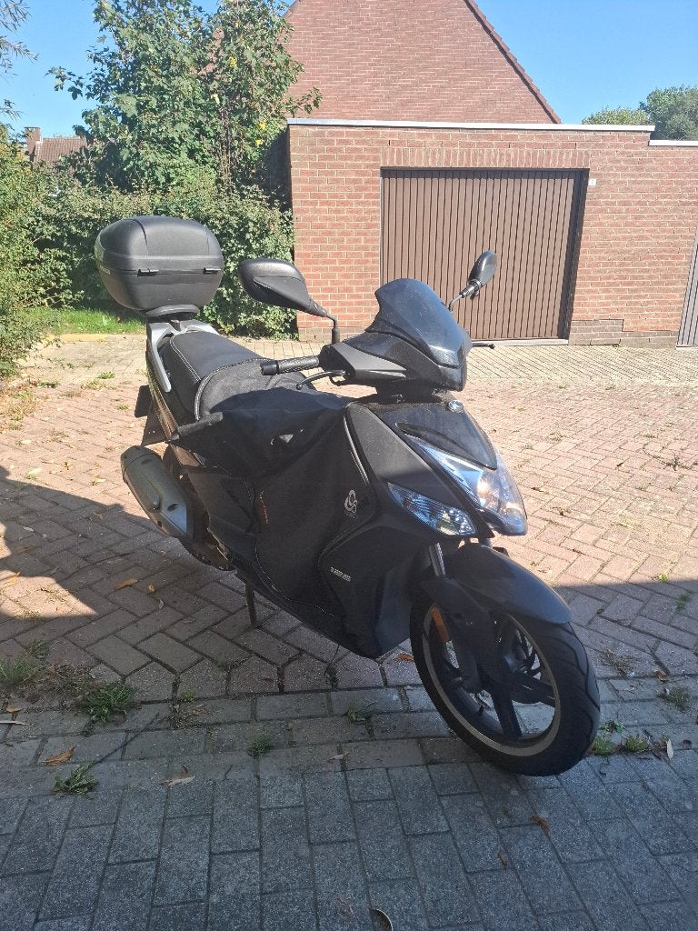 Scooter kymco 125cc, Ophalen, 125 cc, Zo goed als nieuw, Agility