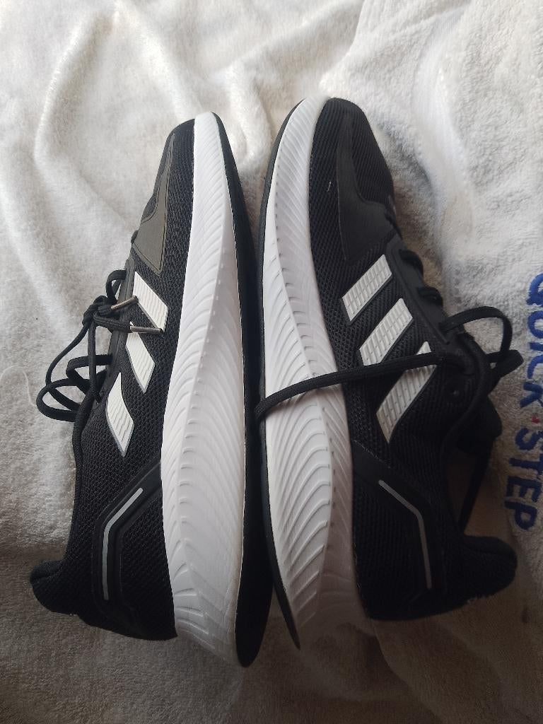 44 adidas Run falcon 2.0 (55€) lightweight heel goede staat, Vêtements | Hommes, Chaussures, Comme neuf, Adidas, Chaussures de sport