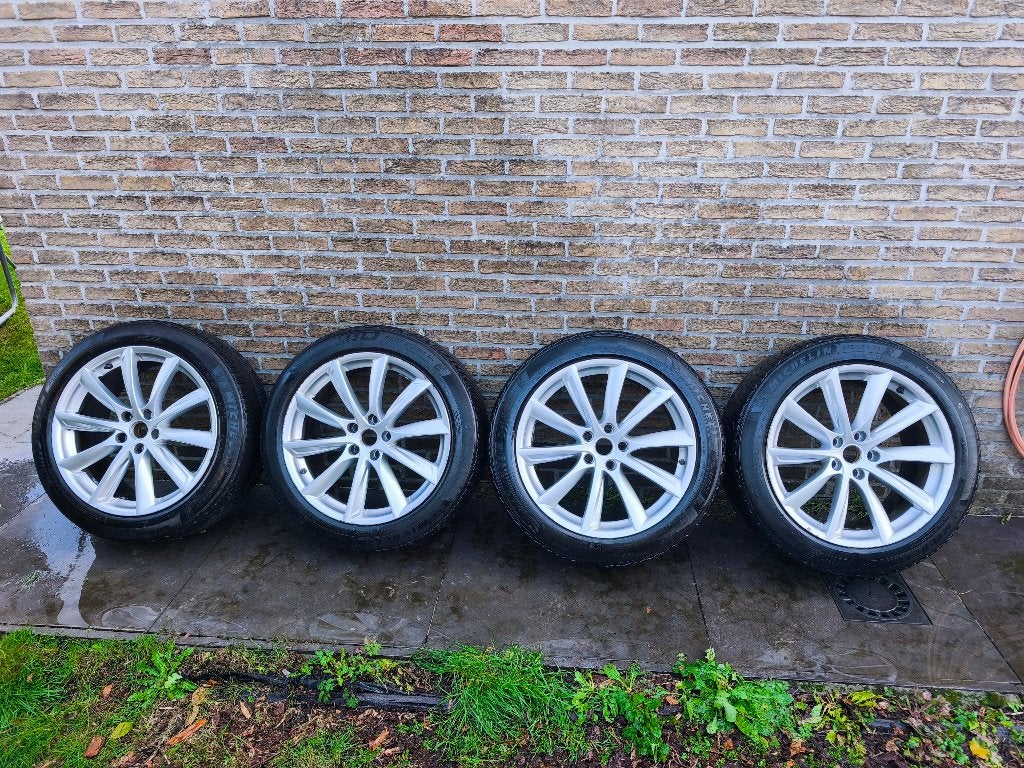 Tesla Model X 20 inch Winterset Michelin Pilot Alpin 5 SUV, Auto-onderdelen, Ophalen, Gebruikt, 255 mm, Banden en Velgen