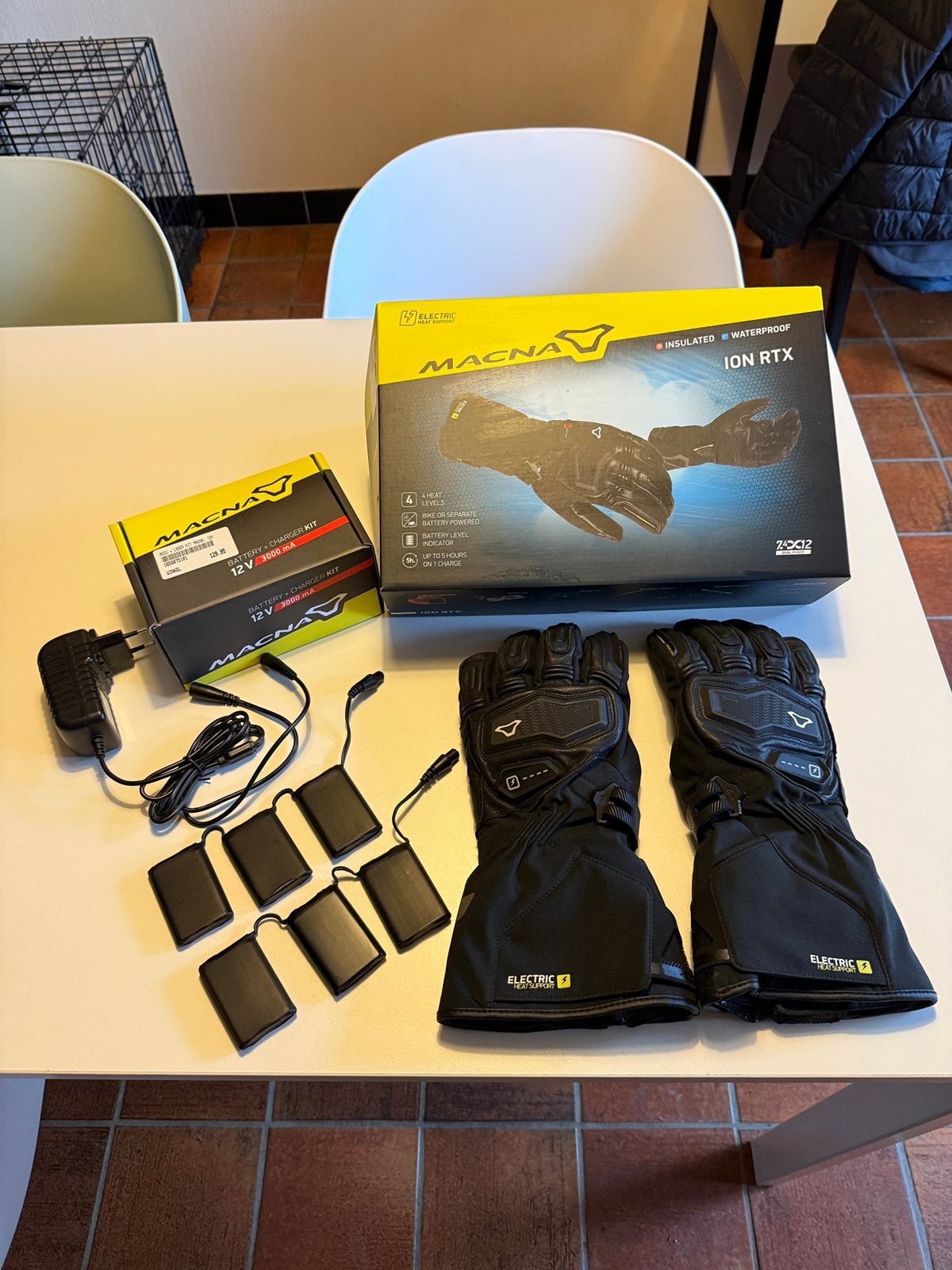 Macna ION RTX verwarmde handschoenen, Ophalen of Verzenden, Nieuw zonder kaartje, Handschoenen