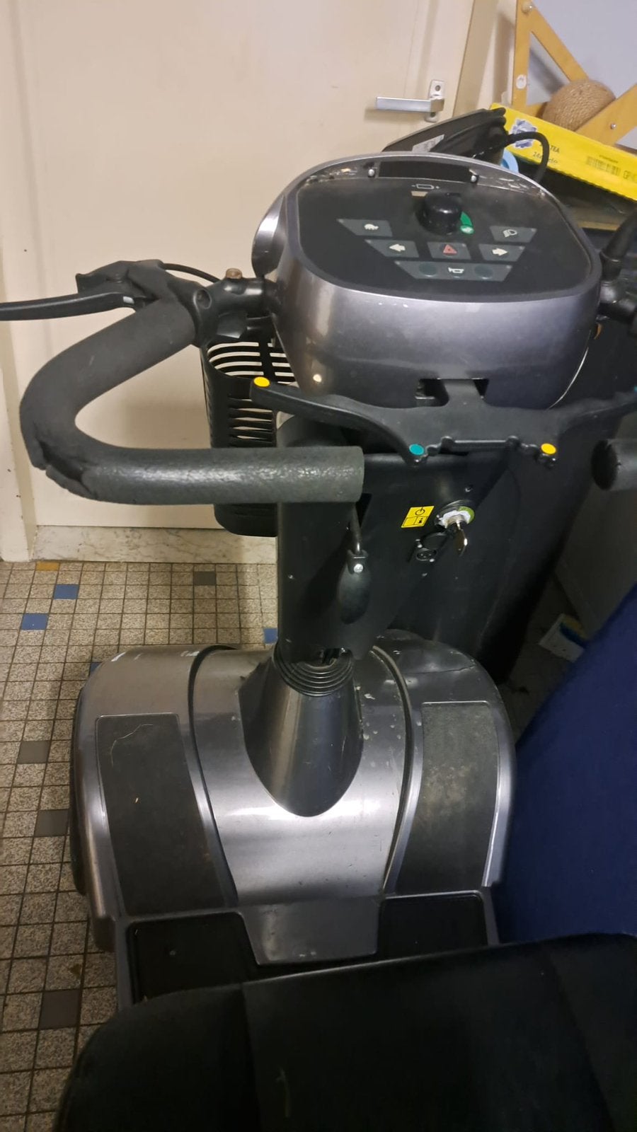 Scootmobiel, Divers, Enlèvement, Utilisé