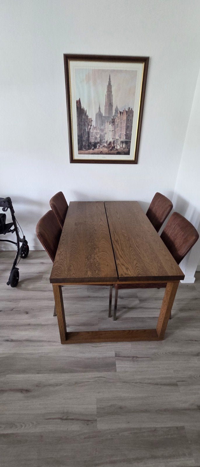 Mooie tafel met 4 stoelen, Ophalen, Zo goed als nieuw