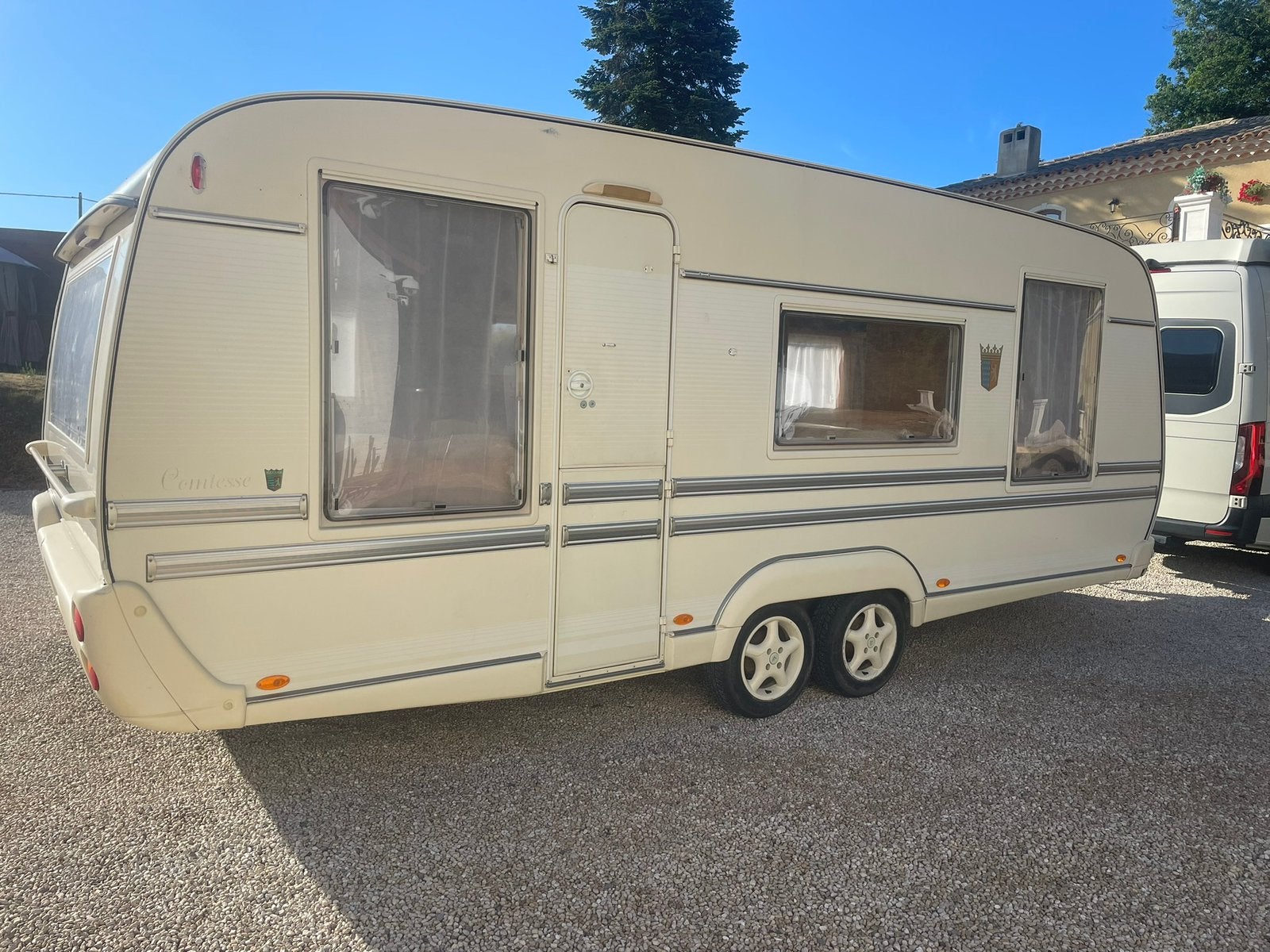 Grote caravan Tabbert Comtesse 5 slaapplaatsen, Entreprise, Tabbert, Lit fixe, Banquette en rond
