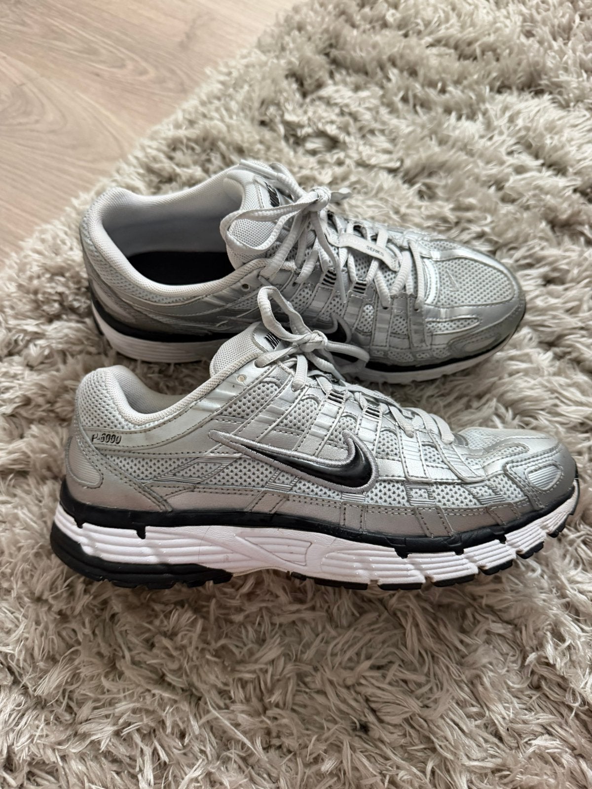 Nike p6000, Sport en Fitness, Loopsport en Atletiek, Ophalen, Zo goed als nieuw, Nike