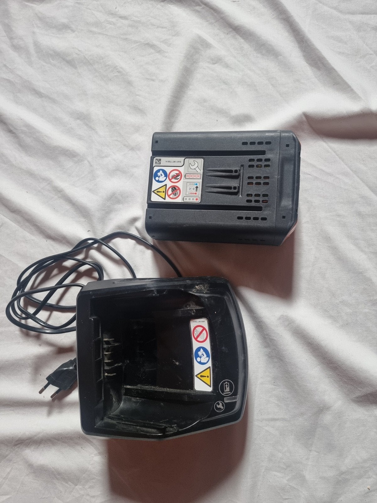 Sthil AP 300 S batterie chargeur, Enlèvement