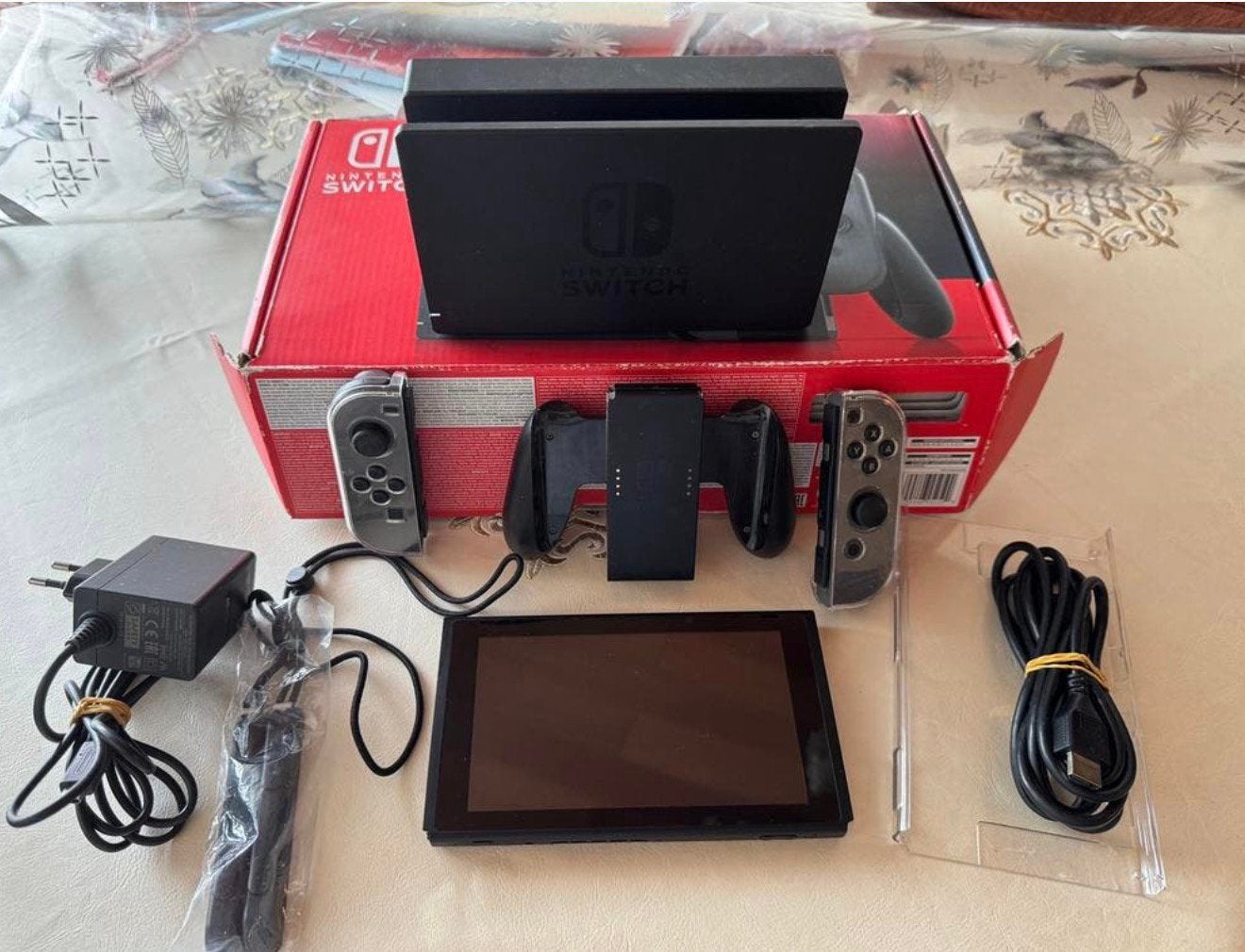 Nintendo Switch, Consoles de jeu & Jeux vidéo, Consoles de jeu | Nintendo Switch, Enlèvement, Comme neuf