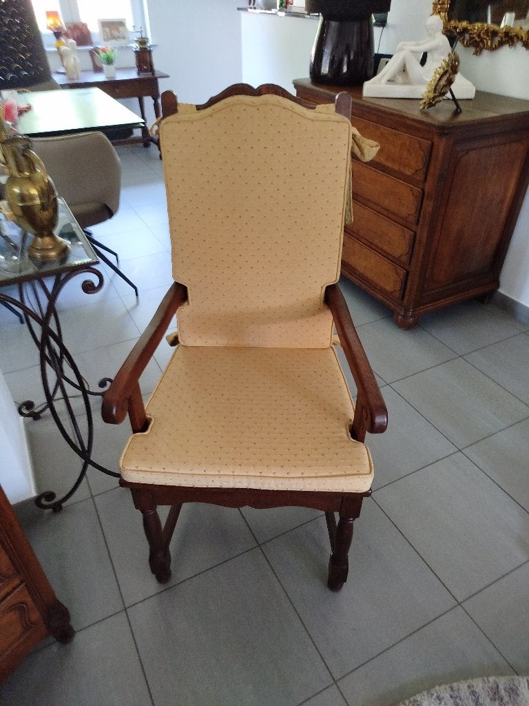 Fauteuil en chêne Louis XIII, Ophalen