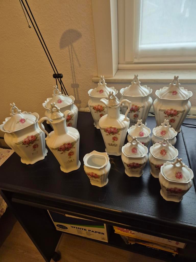 Vinted keuken voorraadpotten, Ophalen