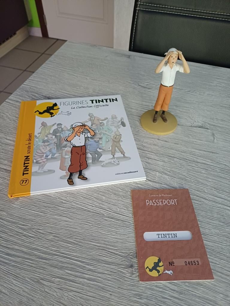 Beeldje Tintin scrute | Officiële Moulinsart-collectie, Verzamelen, Ophalen of Verzenden, Kuifje, Zo goed als nieuw, Beeldje of Figuurtje
