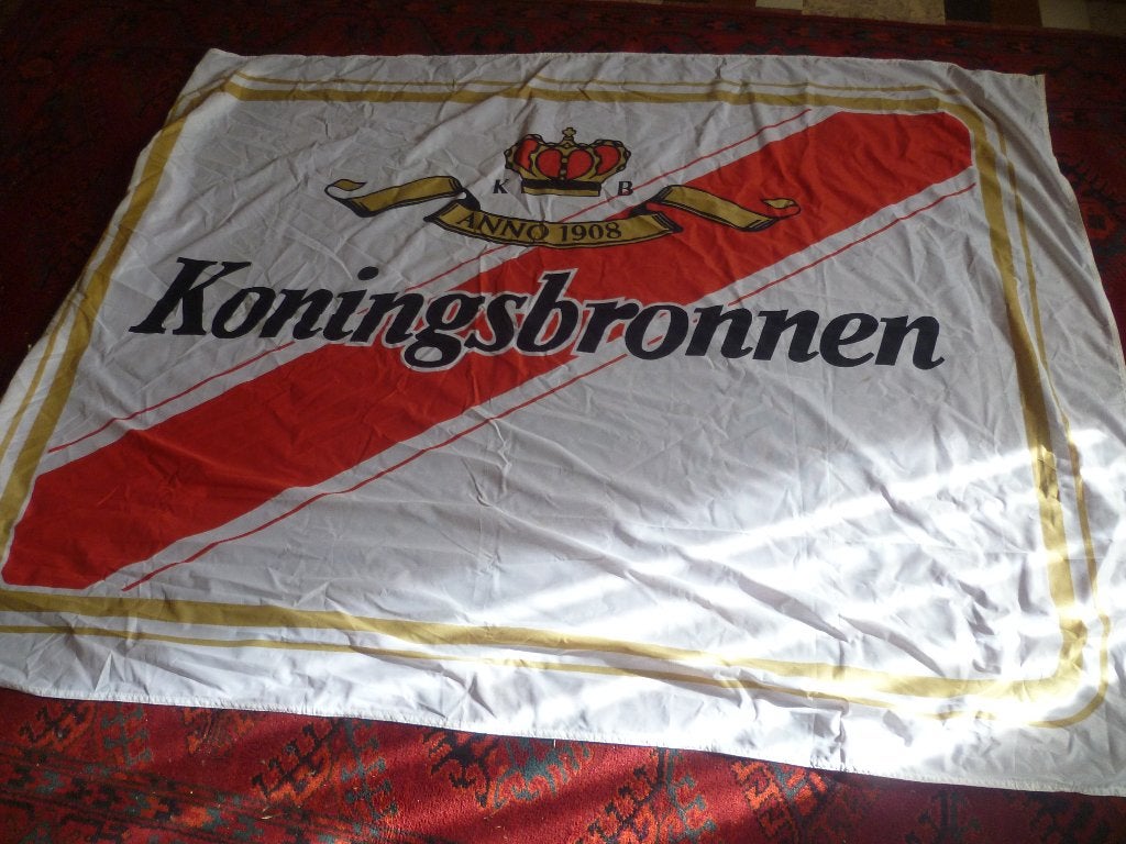 GROOTE OUDE VLAG KONINGSBRONNEN, Ophalen