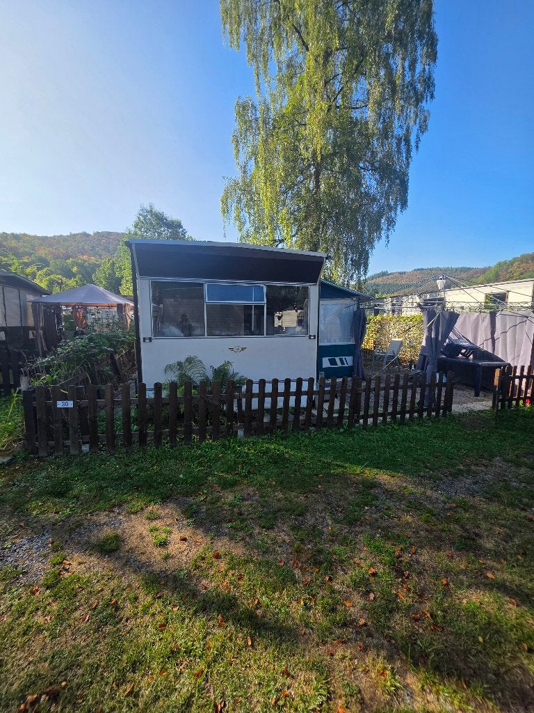 Caravane Bohan avec espace fixe, Jusqu'à 6, Particulier, Poêle, Autre