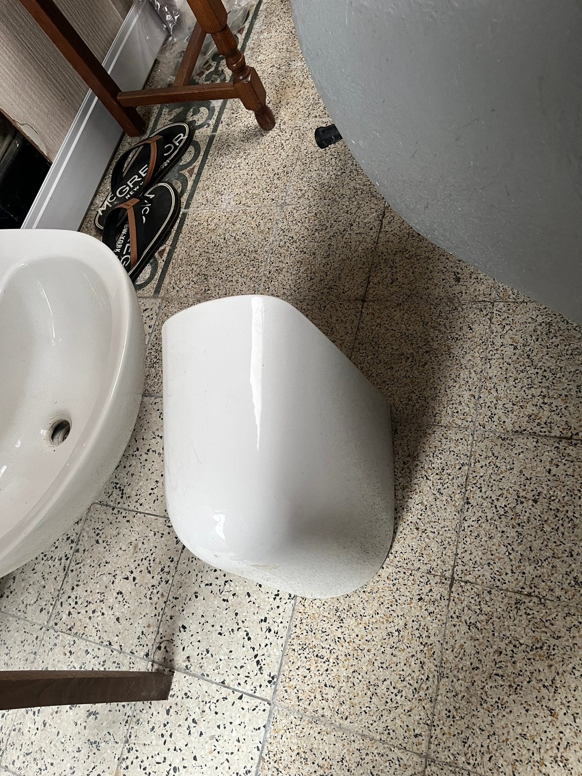 2 lavabo’s met kraan, Doe-het-zelf en Bouw, Ophalen, Zo goed als nieuw, Kraan