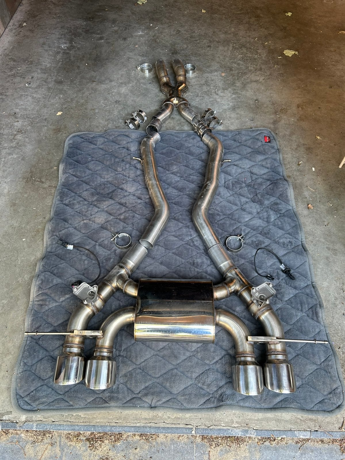 BMW M2 G87 sportuitlaat systeem, Auto-onderdelen, Ophalen, BMW
