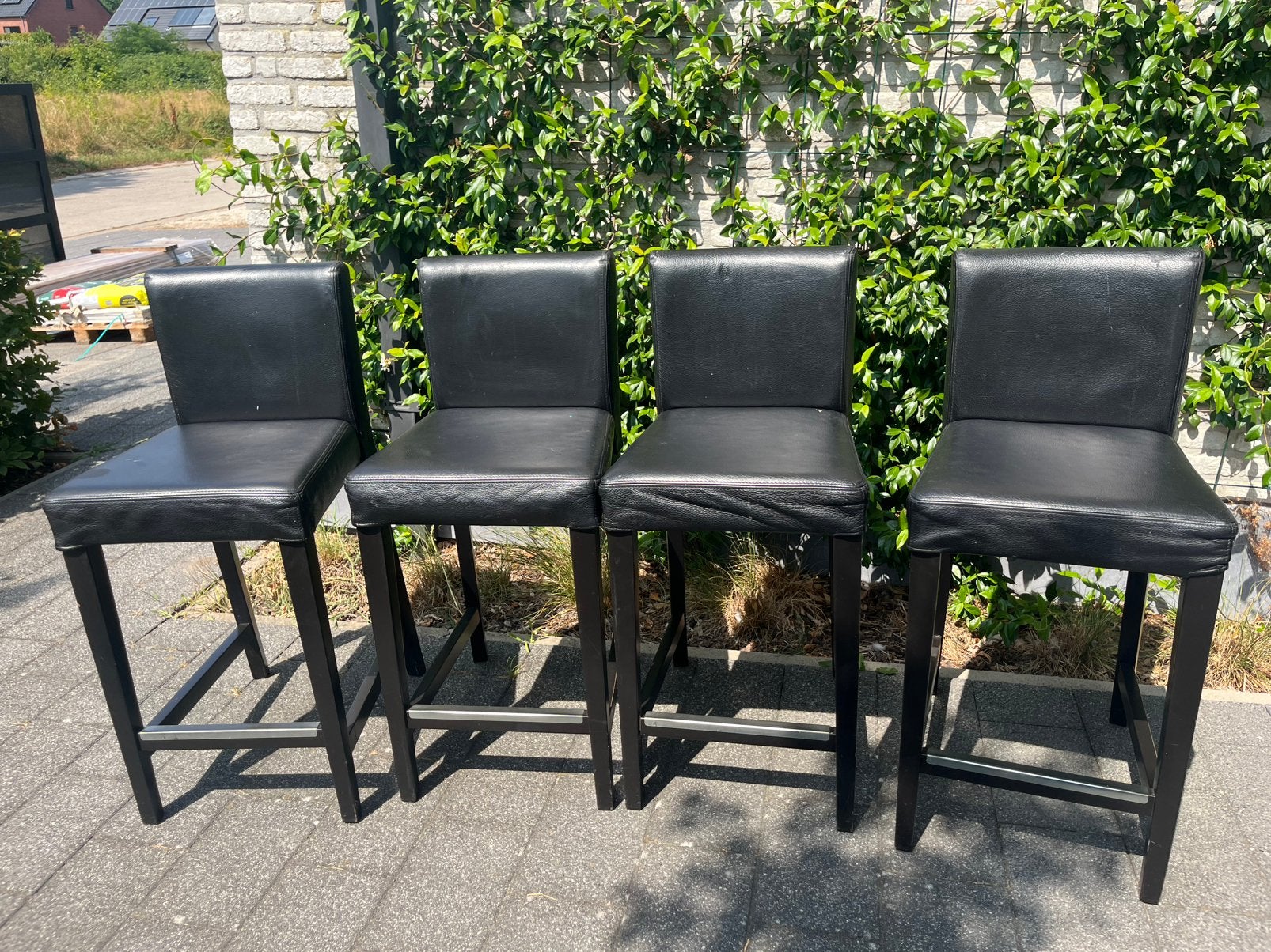 4 barkrukken zwart - gratis, Huis en Inrichting, Gebruikt, Met voetsteun, 60 tot 90 cm, 4 krukken