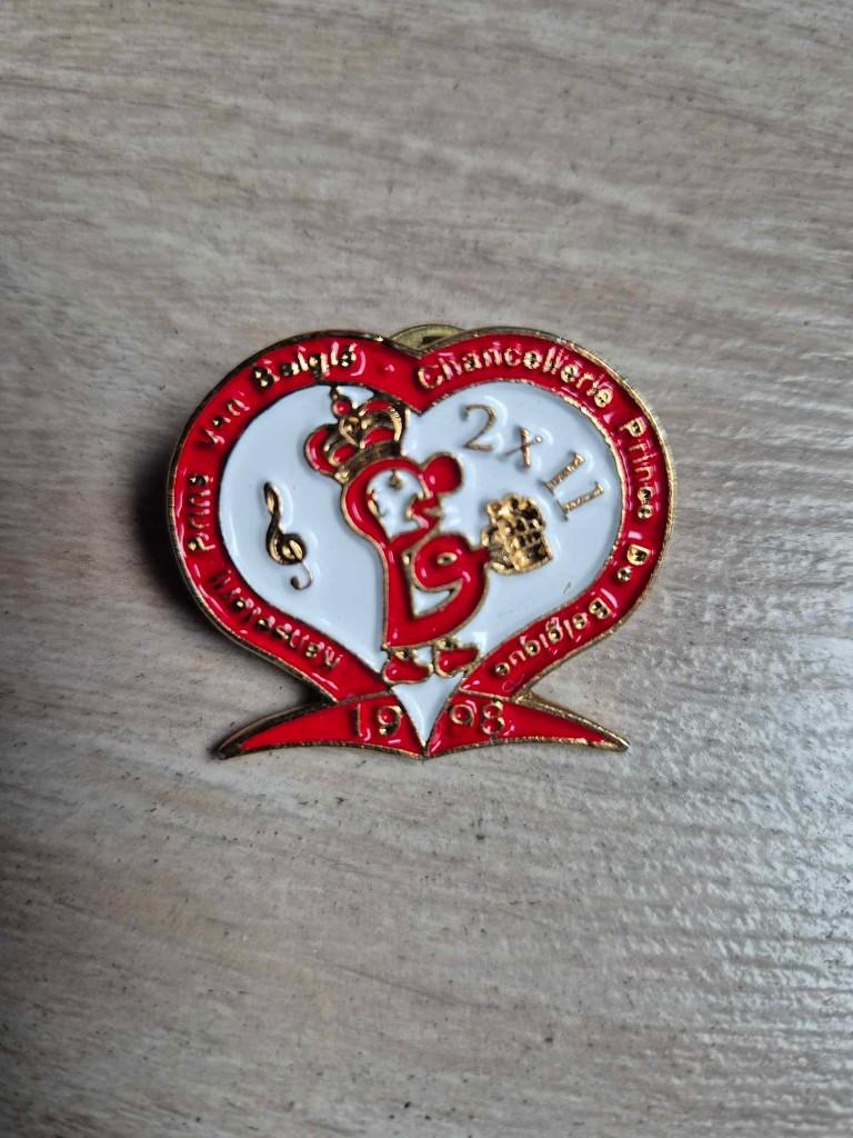 Carnaval pin Kanselarij Prins van België 1998, Ophalen of Verzenden