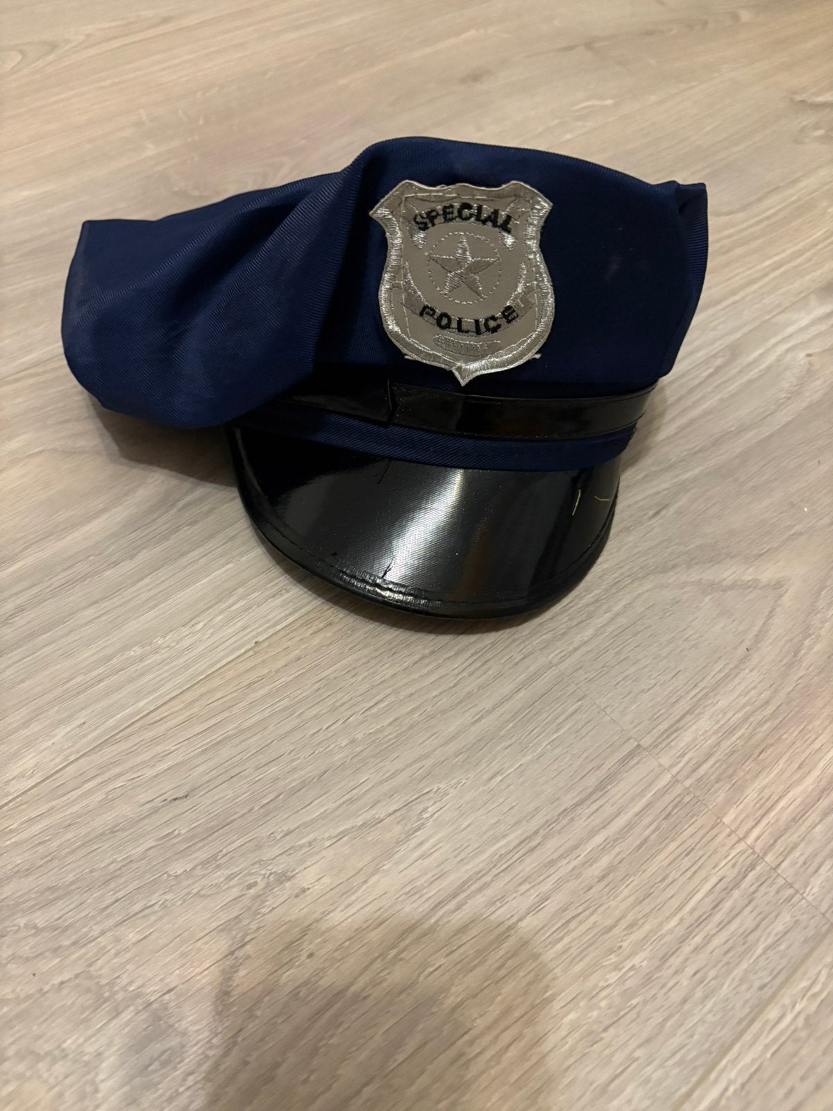 Policier. Chapeau., Enlèvement, Comme neuf